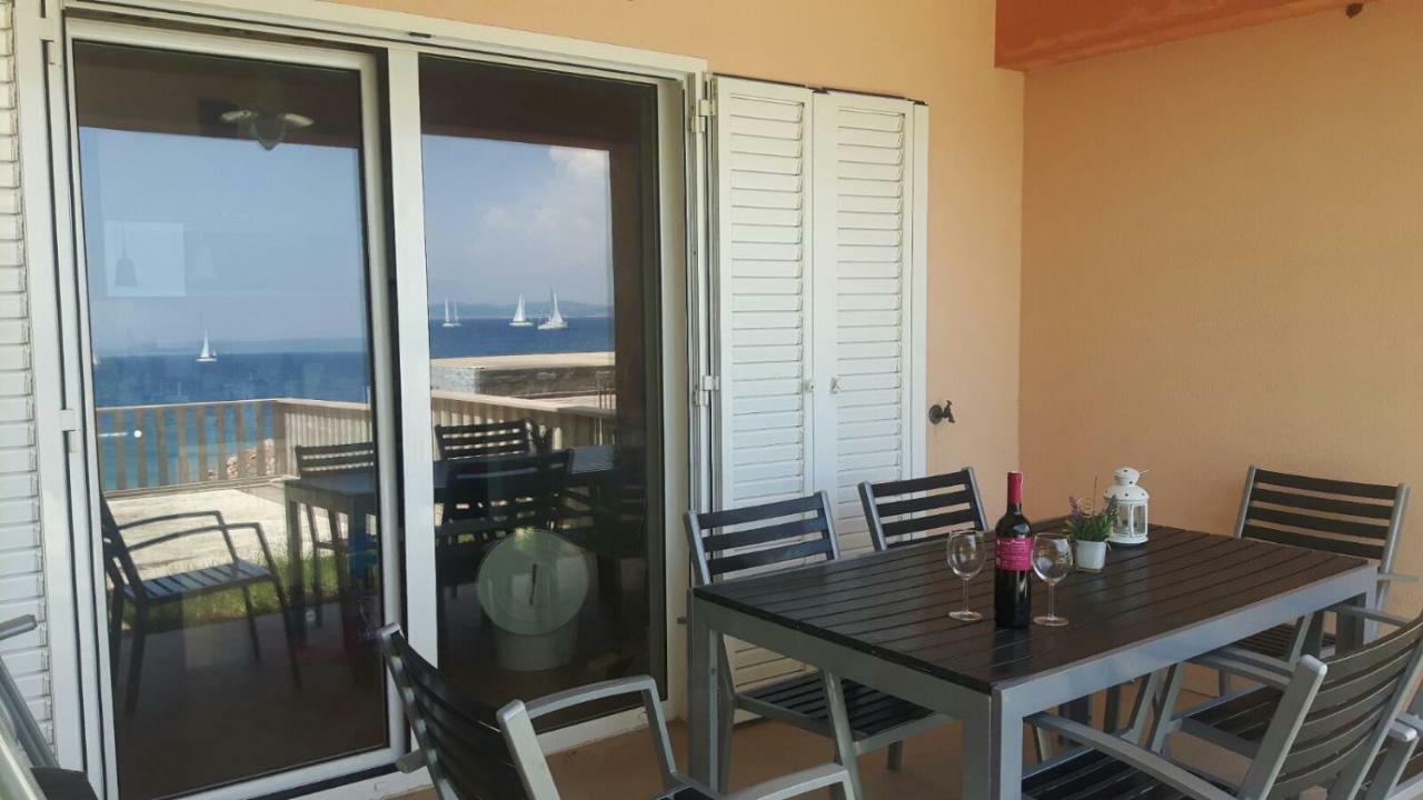 Apartmani Kali Esterno foto