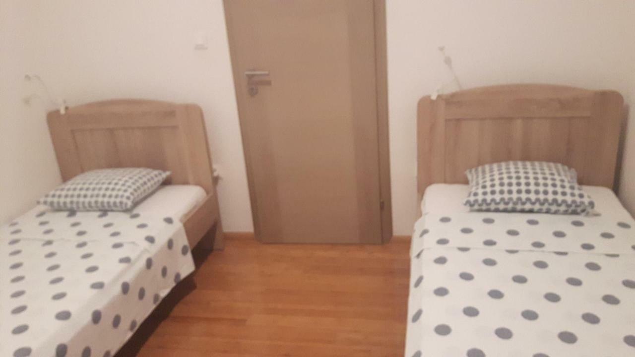 Apartmani Kali Esterno foto